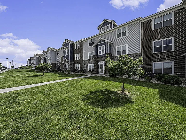 Trade Winds Apartment Homes — Photo 49