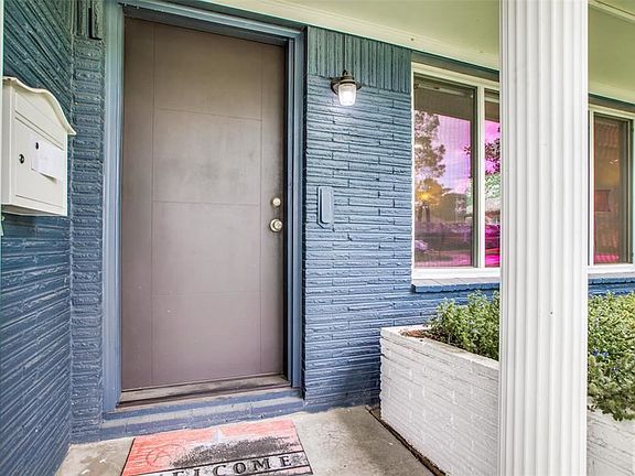 2nd image of 2206 De Milo Dr