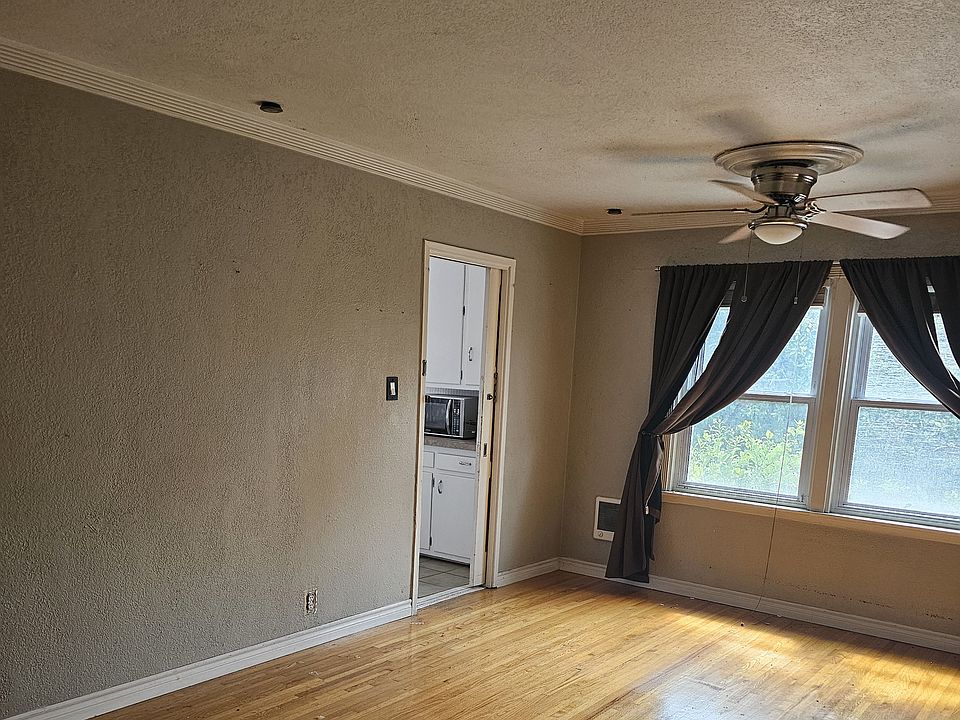 1st image of 2278 Grand Ave #1