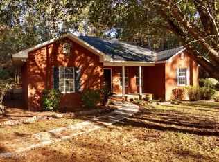 1959 Country Club Dr, Bonifay, FL 32425