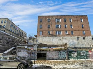 365 E 197th St, Bronx, NY 10458