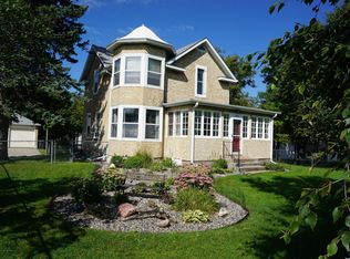 101 5th St NW, Barnesville, MN 56514