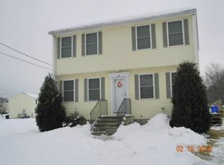 38 Hornbeam Rd, Coventry, RI 02816
