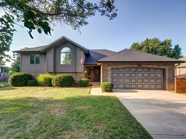 1153 W Melrose Street, Springfield, MO 65810