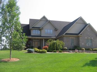 3338 Timber Valley Dr, Kokomo, IN 46902