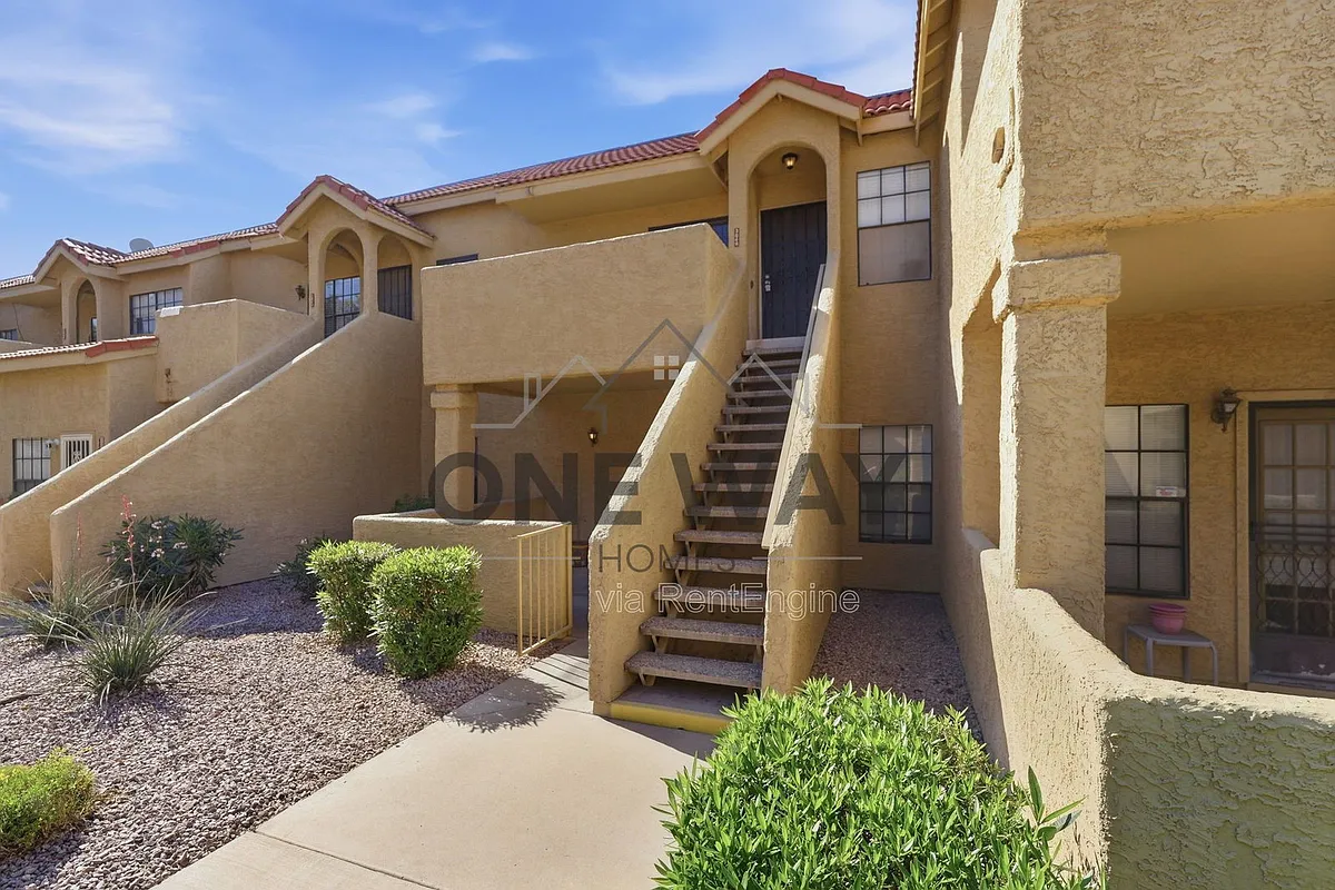 Building Photo - 1126 W Elliot Rd #2046