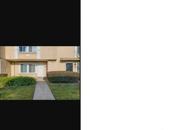 7656 La Mancha Way, Sacramento, CA 95823