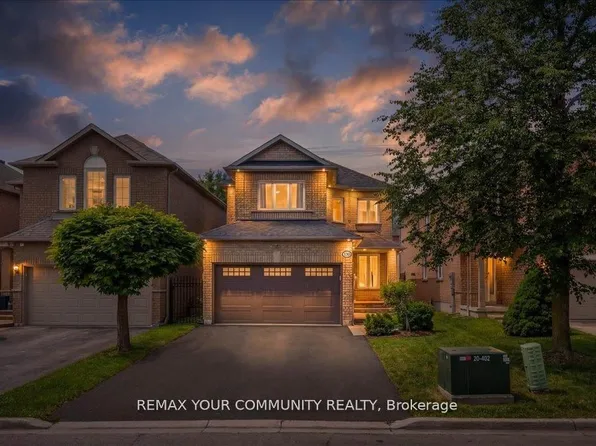 130 Princeton Gate, Vaughan, ON L6A 2S7