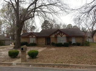 6213 Huntington Dr, Tyler, TX 75703