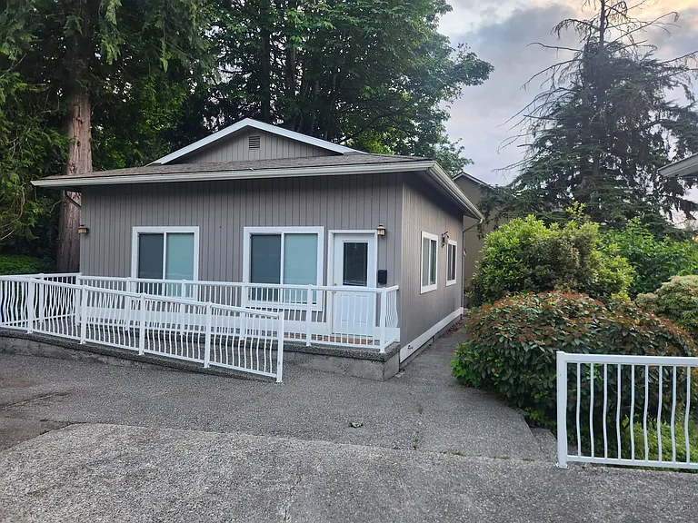 146th Ave SE — Photo 2