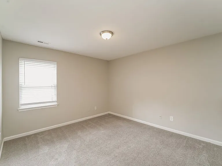 316 Wrayhill Dr — Photo 15