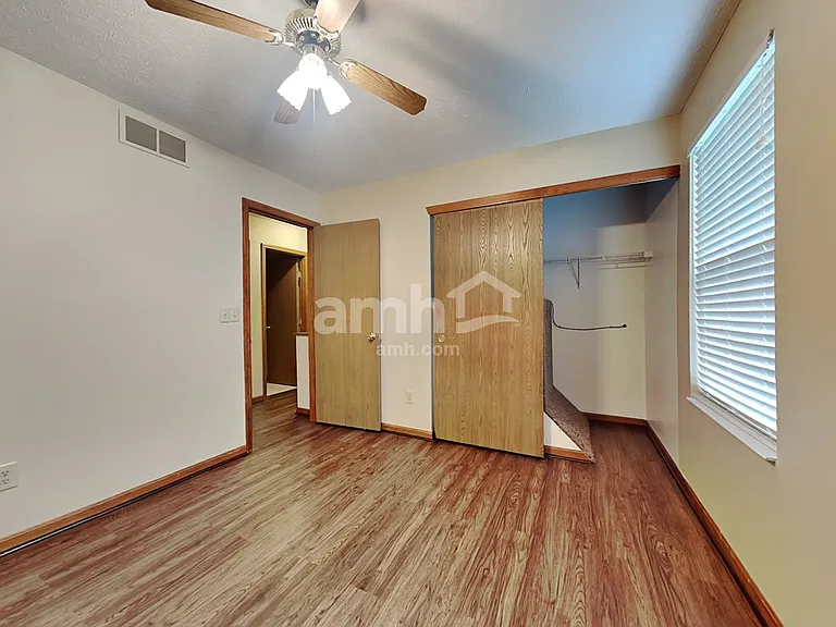 713 W Aberdeen Dr — Photo 16