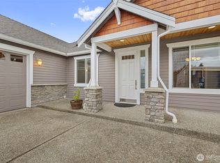 937 Secord Ct, Camano Island, WA 98282