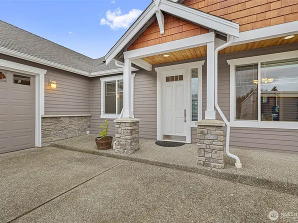 937 Secord Court, Camano Island, WA 98282