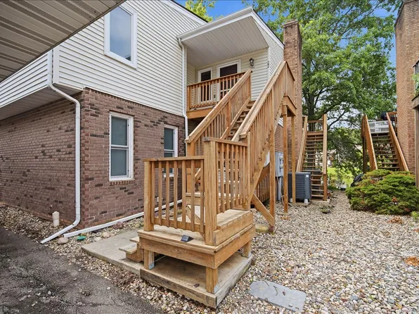 903 N Linden St APT 22, Normal, IL 61761