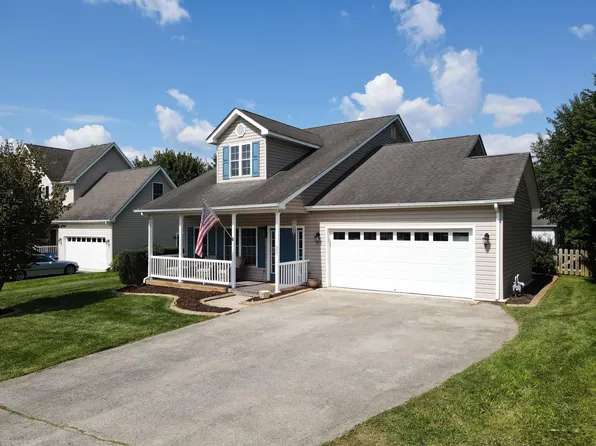 35 Katie Ln, Christiansburg, VA 24073