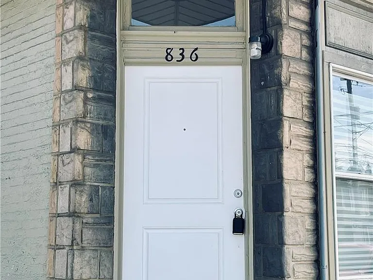 836 Main St #1 — Photo 3