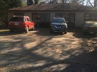941 5th St SE, Hickory, NC 28602