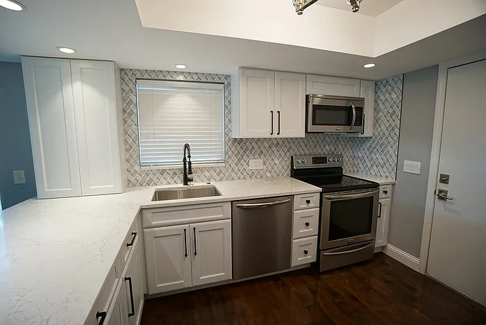 3323 W Swann Ave — Photo 9
