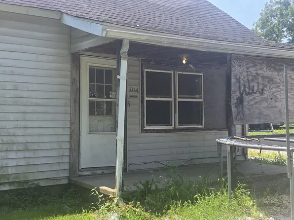 1044 Avenue St E, Greencastle, IN 46135