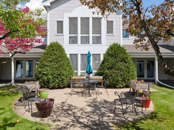 2210 E 40th St APT 213, Minneapolis, MN 55407