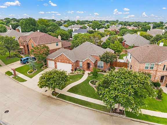 2nd image of 8364 Everglades Cir
