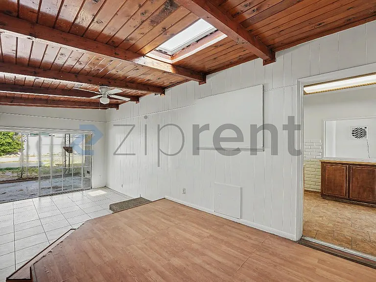 44302 Kirkland Ave — Photo 12