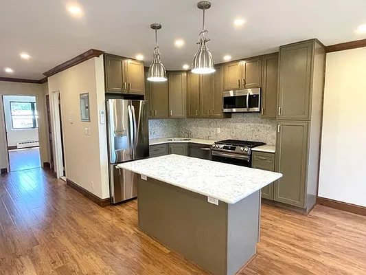 Rented by Global City Realty | media 1