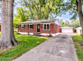 10707 Golden Dr, Louisville, KY 40272