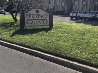 32 Chelsea Cir, Clementon, NJ 08021