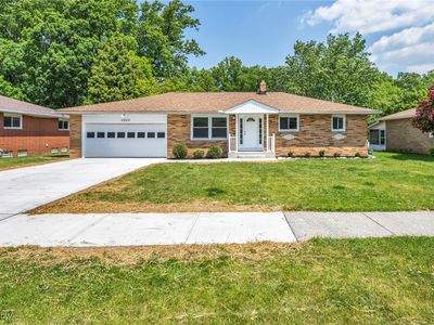 5820 Sandy Hook Dr, Parma, OH, 44134