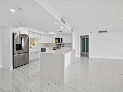 2480 Presidential Way #902, West Palm Beach, FL, 33401
