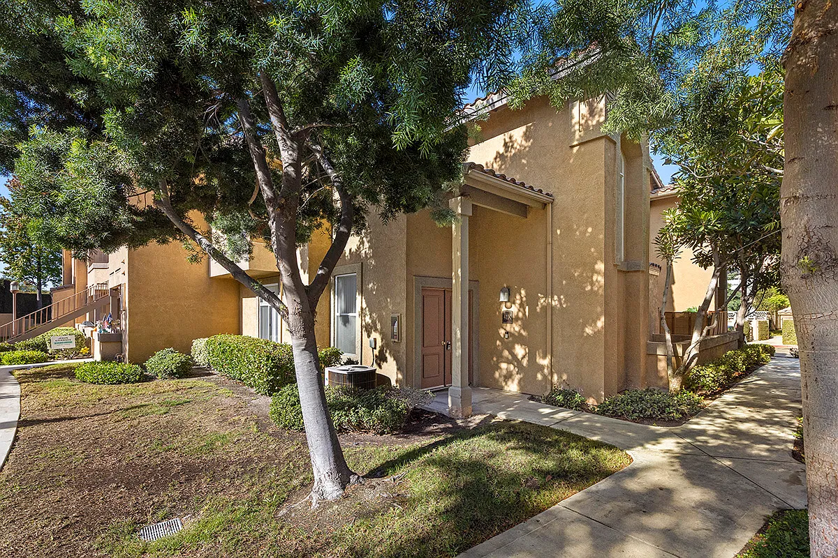 3 bed, 1564 sqft, $3,750 — Photo 2