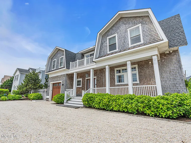 135 Highway 35 N — Photo 35