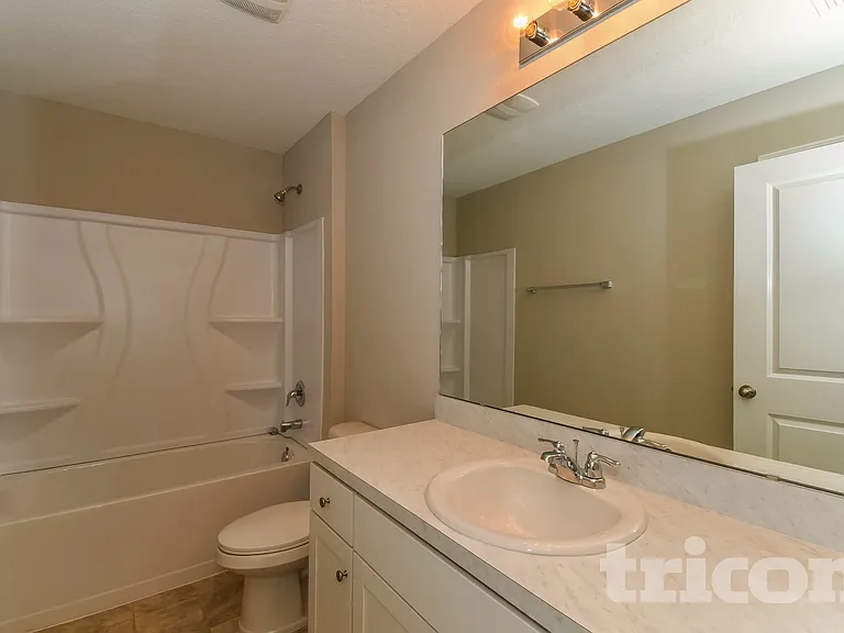 2025 Howard Christy Ct — Photo 12
