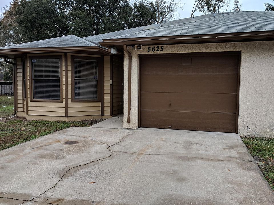 1st image of 5625 Pinebay Cir N