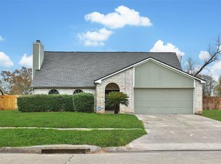 22214 Meadowhill Dr, Spring, TX 77389