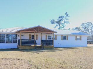 445 Douglas Hwy, Hazlehurst, GA 31539