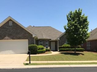 5160 Scarlet Oak Cir, Bessemer, AL 35022