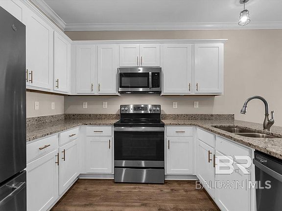 5th image of 2651 S Juniper St #2001