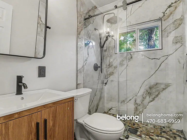 1277 Dunwoody Ln NE — Photo 10