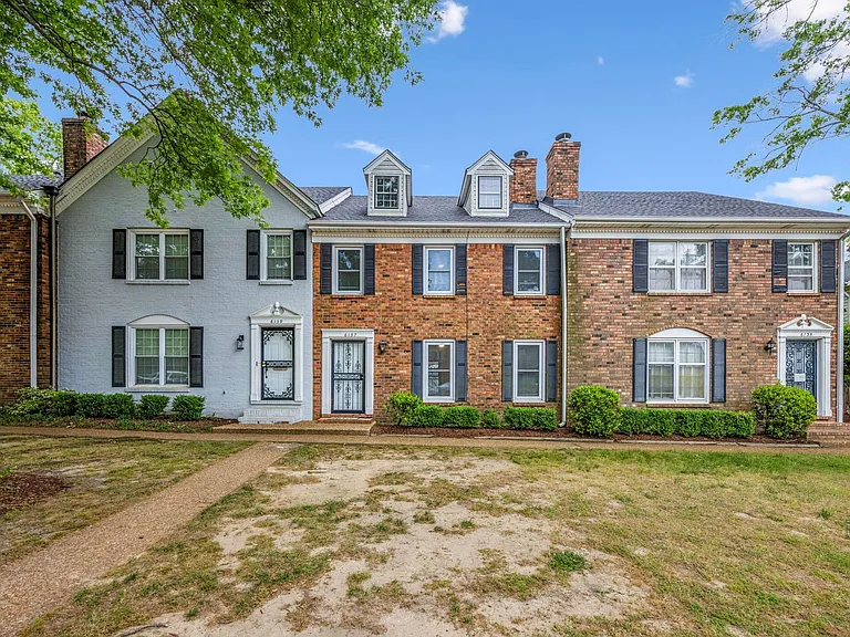 6137 Quince Rd — Photo 3