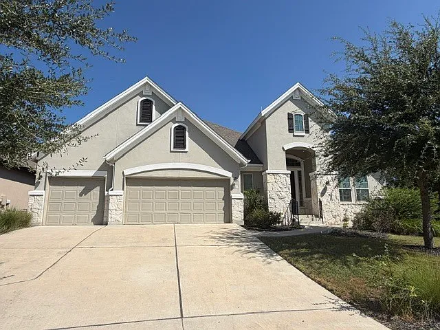 467 Jacksdaw Dr