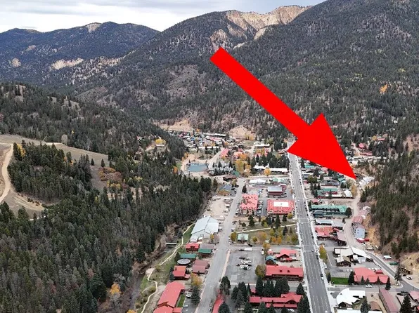 328 High St W, Red River, NM 87558