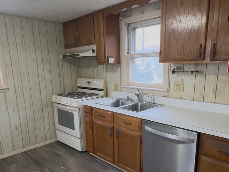 6818 Holabird Ave — Photo 4