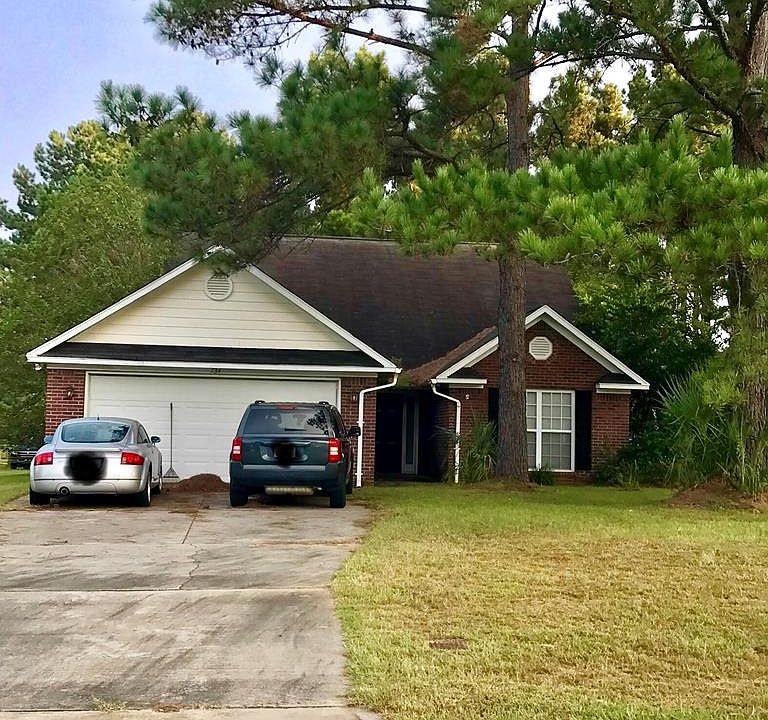 1st image of 134 Wood Dr