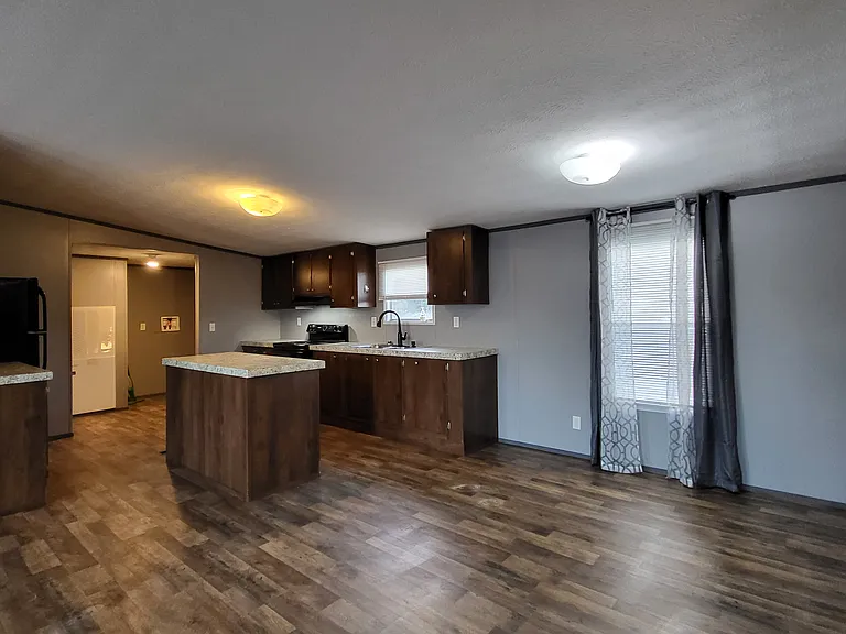 21516 Cherry Hollow Dr — Photo 9