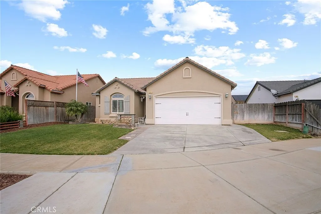 327 Hart Dr photo 1