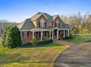 1052 Carolyn Ct, Halifax, VA 24558