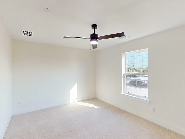 4416 Fatima Dr — Photo 27